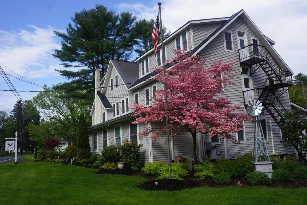 The Frogtown Inn Canadensis Exterior foto